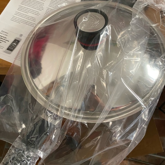 Royal Pressty - Picture 1 of 3